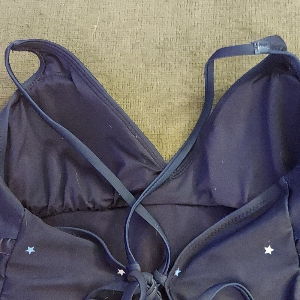 OLD NAVY One Piece V Neck Ruffle Trim Stars One Piece Swimsuit in Navy - Picture 9 of 14